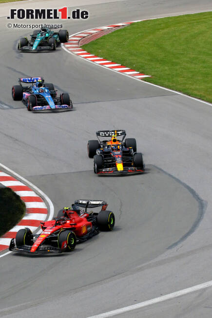 Foto zur News: Carlos Sainz (Ferrari), Sergio Perez (Red Bull) und Pierre Gasly (Alpine)