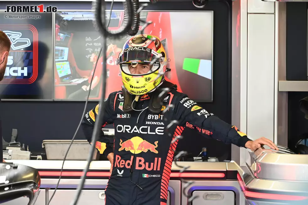 Foto zur News: Sergio Perez (Red Bull)