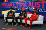 Foto zur News: Sergio Perez (Red Bull), Max Verstappen (Red Bull) und Carlos Sainz (Ferrari)