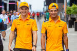 Foto zur News: Lando Norris (McLaren) und Oscar Piastri (McLaren)