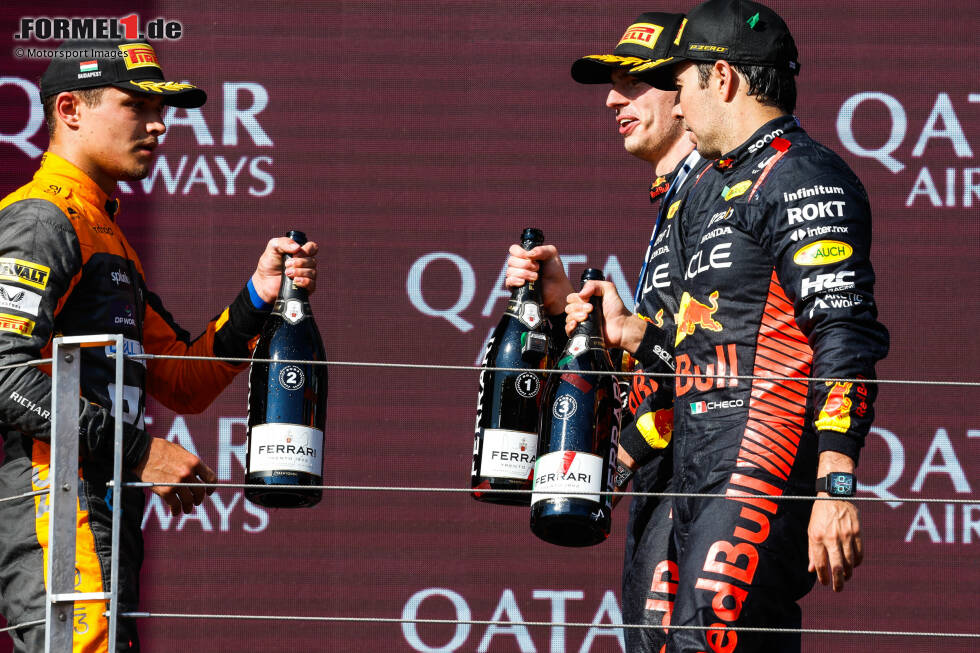 Foto zur News: Lando Norris (McLaren), Max Verstappen (Red Bull) und Sergio Perez (Red Bull)