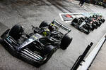 Foto zur News: Lewis Hamilton (Mercedes), George Russell (Mercedes) und Valtteri Bottas (Alfa Romeo)
