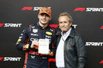 Foto zur News: Max Verstappen (Red Bull) mit Jacky Ickx