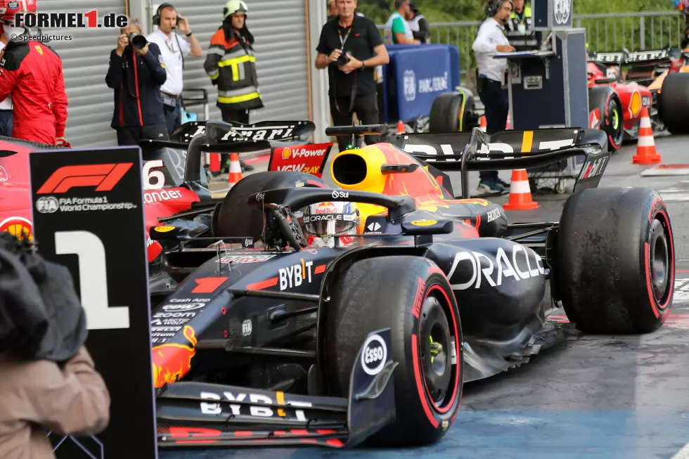 Foto zur News: Max Verstappen (Red Bull)