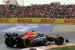 Foto zur News: Sergio Perez (Red Bull)