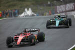 Foto zur News: Charles Leclerc (Ferrari) und Fernando Alonso (Aston Martin)