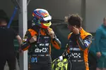 Foto zur News: Oscar Piastri (McLaren) und Lando Norris (McLaren)