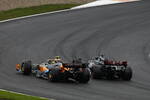 Foto zur News: George Russell (Mercedes) und Lando Norris (McLaren)