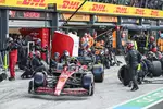 Foto zur News: Guanyu Zhou (Alfa Romeo)