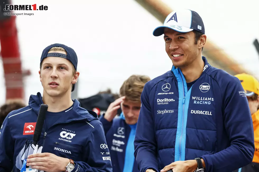 Foto zur News: Alexander Albon (Williams) und Liam Lawson (AlphaTauri)