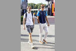 Foto zur News: Alexander Albon (Williams) und Oscar Piastri (McLaren)
