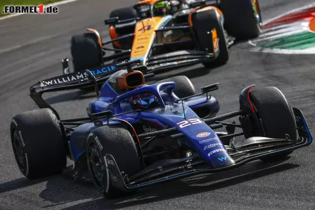 Foto zur News: Formel-1-Liveticker: Vettel fährt 
