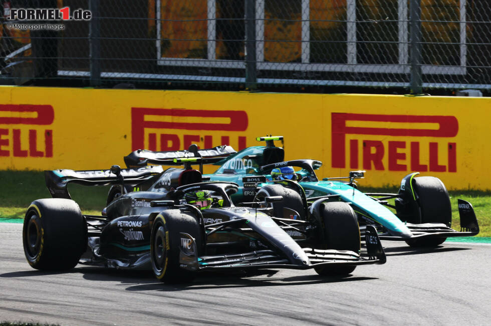Foto zur News: Lewis Hamilton (Mercedes) und Fernando Alonso (Aston Martin)