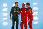 Foto zur News: George Russell (Mercedes), Carlos Sainz (Ferrari) und Charles Leclerc (Ferrari)