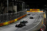 Foto zur News: Sergio Perez (Red Bull), George Russell (Mercedes), Lance Stroll (Aston Martin) und Lewis Hamilton (Mercedes)