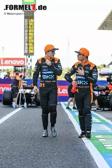 Foto zur News: Oscar Piastri (McLaren) und Lando Norris (McLaren)