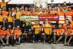 Foto zur News: Lando Norris (McLaren) und Oscar Piastri (McLaren)