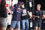 Foto zur News: Max Verstappen (Red Bull), Sergio Perez (Red Bull), Kevin Magnussen (Haas) und Nico Hülkenberg (Haas)