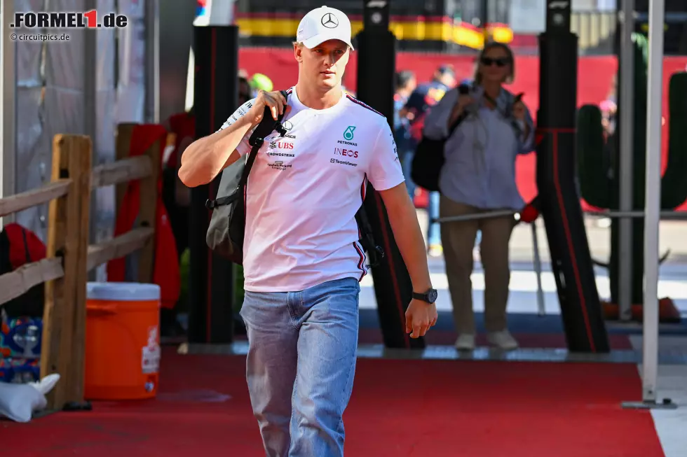 Foto zur News: Mick Schumacher (Mercedes)