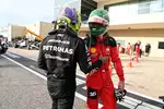 Foto zur News: Lewis Hamilton (Mercedes) und Charles Leclerc (Ferrari)