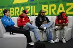 Foto zur News: Logan Sargeant (Williams), Charles Leclerc (Ferrari), Lewis Hamilton (Mercedes) und Carlos Sainz (Ferrari)