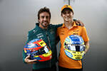 Foto zur News: Fernando Alonso (Aston Martin) und Oscar Piastri (McLaren)
