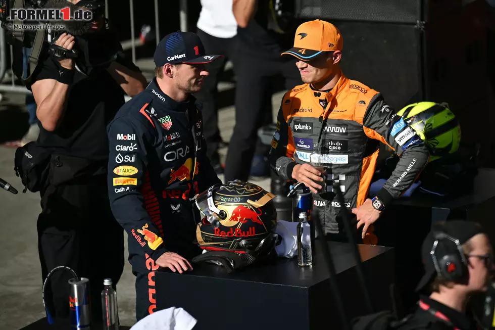 Foto zur News: Max Verstappen (Red Bull) und Lando Norris (McLaren)