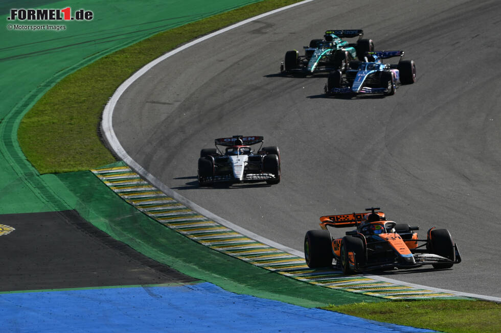 Foto zur News: Oscar Piastri (McLaren), Daniel Ricciardo (AlphaTauri), Pierre Gasly (Alpine) und Fernando Alonso (Aston Martin)