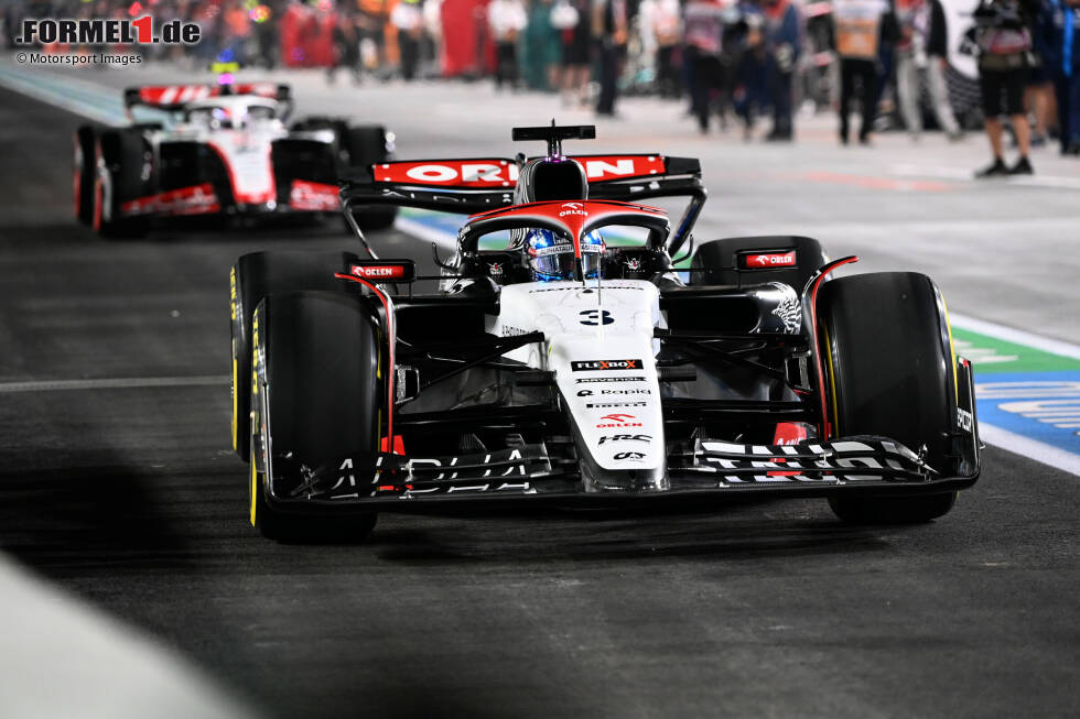 Foto zur News: Daniel Ricciardo (AlphaTauri) und Nico Hülkenberg (Haas)