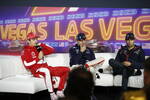 Foto zur News: Charles Leclerc (Ferrari) und Max Verstappen (Red Bull)