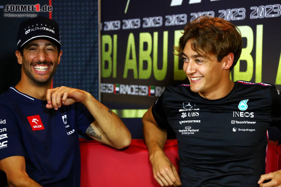 Foto zur News: Daniel Ricciardo (AlphaTauri) und George Russell (Mercedes)