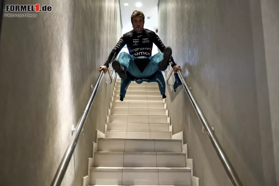 Foto zur News: Fernando Alonso (Aston Martin)