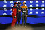 Foto zur News: Charles Leclerc (Ferrari), Max Verstappen (Red Bull) und Oscar Piastri (McLaren)
