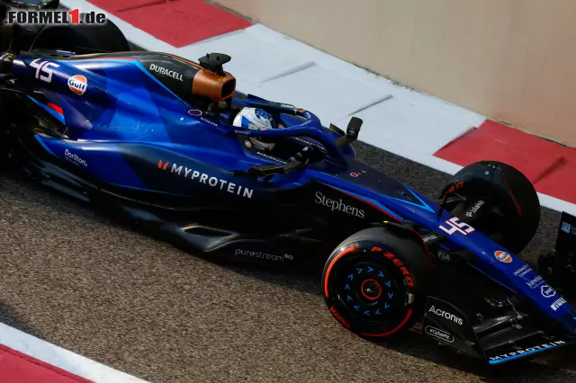Foto zur News: Formel-1-Liveticker: Ocon Schnellster beim Test - Russell crasht