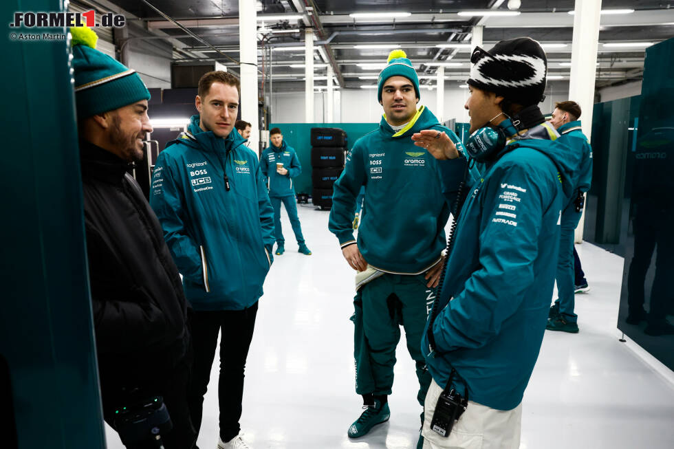 Foto zur News: Fernando Alonso (Aston Martin), Lance Stroll (Aston Martin), Felipe Drugovich und Stoffel Vandoorne