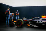 Foto zur News: Max Verstappen (Red Bull), Sergio Perez (Red Bull) und Adrian Newey