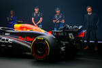 Foto zur News: Max Verstappen (Red Bull), Sergio Perez (Red Bull) und Christian Horner