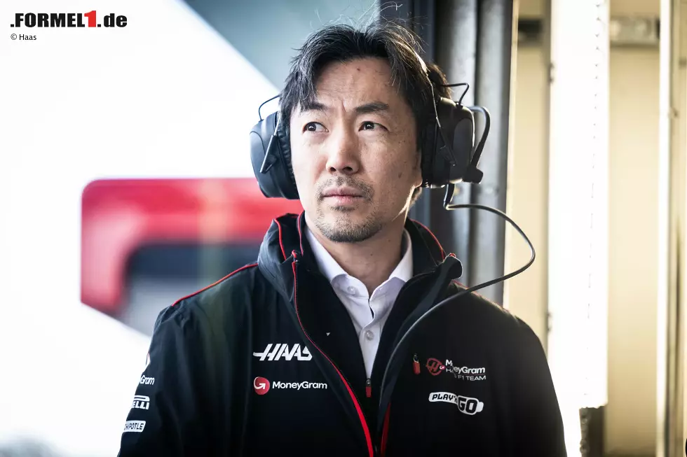 Foto zur News: Teamchef Ayao Komatsu (Haas)