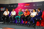 Foto zur News: Toto Wolff (Mercedes), James Vowles (Williams), Mike Krack (Aston Martin), Frederic Vasseur (Ferrari) und Ayao Komatsu (Haas) in der Pressekonferenz