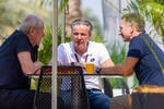 Foto zur News: Helmut Marko, Christian Horner (Red Bull) und Verstappen-Manager Raymond Vermeulen