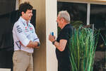 Foto zur News: Toto Wolff (Mercedes) und Helmut Marko (Red Bull)