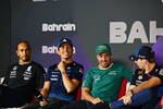 Foto zur News: Alexander Albon (Williams), Lewis Hamilton (Mercedes), Fernando Alonso (Aston Martin) und Max Verstappen (Red Bull)