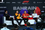 Foto zur News: Teamchef-Pressekonferenz in Bahrain mit Toto Wolff (Mercedes), Zak Brown (McLaren), Frederic Vasseur (Ferrari) und Laurent Mekies (Racing Bulls)