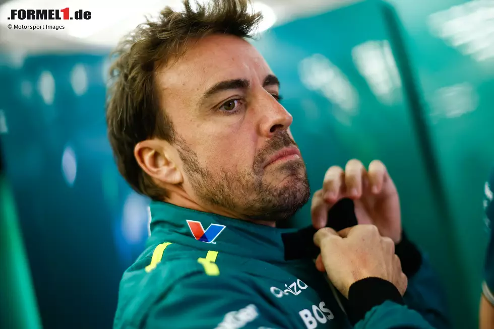 Foto zur News: Fernando Alonso (Aston Martin)