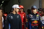 Foto zur News: Pierre Gasly (Alpine), Carlos Sainz (Ferrari) und Sergio Perez (Red Bull)