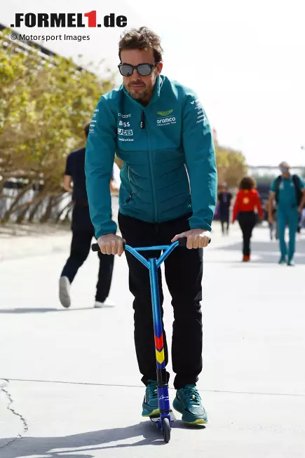 Foto zur News: Fernando Alonso (Aston Martin)