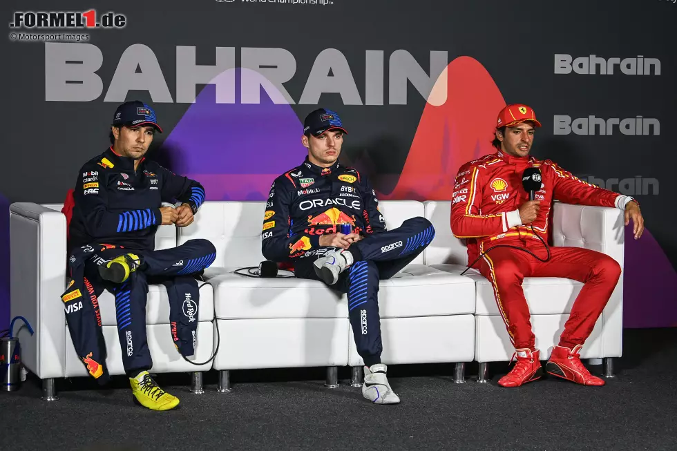 Foto zur News: Sergio Perez (Red Bull), Max Verstappen (Red Bull) und Carlos Sainz (Ferrari)