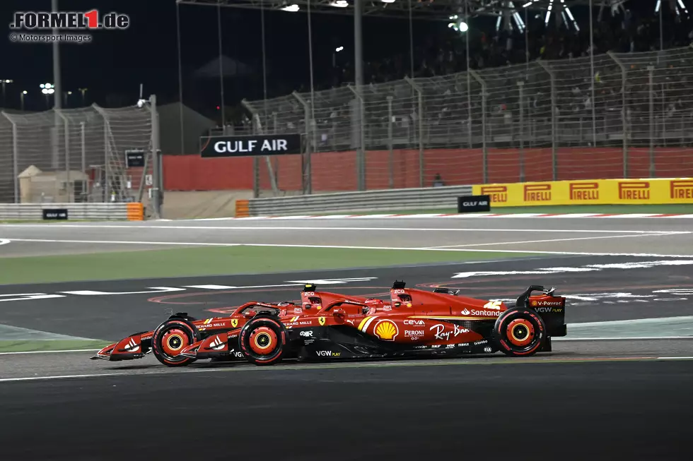 Foto zur News: Carlos Sainz (Ferrari) und Charles Leclerc (Ferrari)