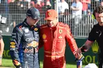 Foto zur News: Max Verstappen (Red Bull) und Carlos Sainz (Ferrari)