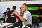 Foto zur News: Ayao Komatsu mit Kevin Magnussen (Haas)